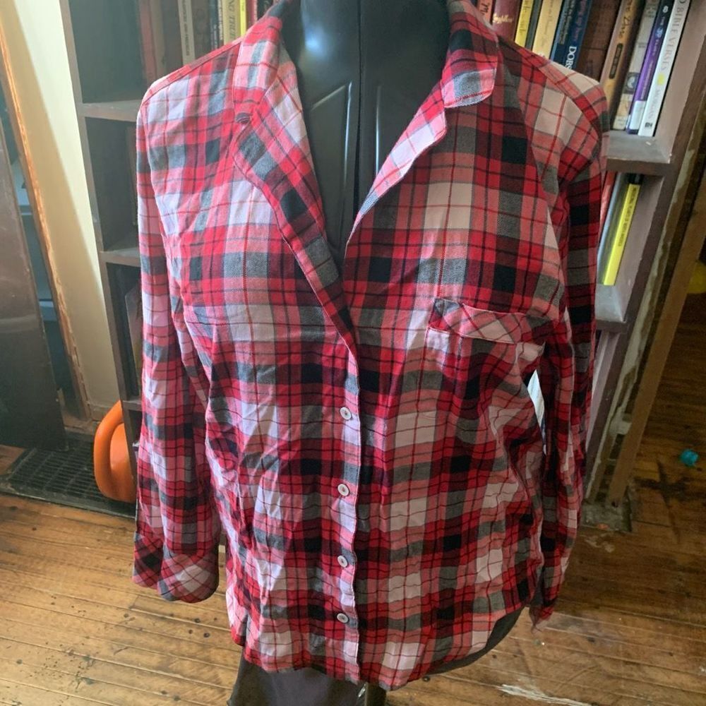 Victoria’s Secret red and black plaid lumberjack M flannel button down shirt